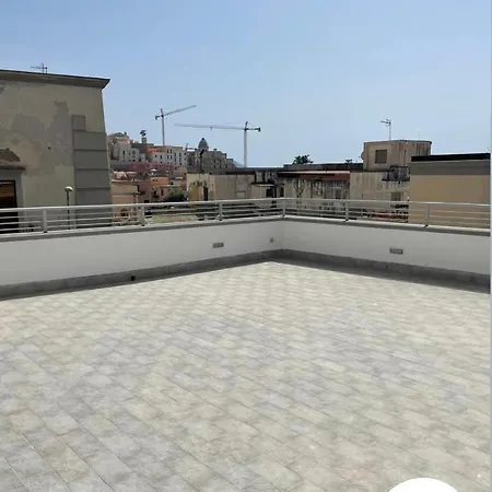 Terrazza Don Mario לינה וארוחת בוקר פוזולי